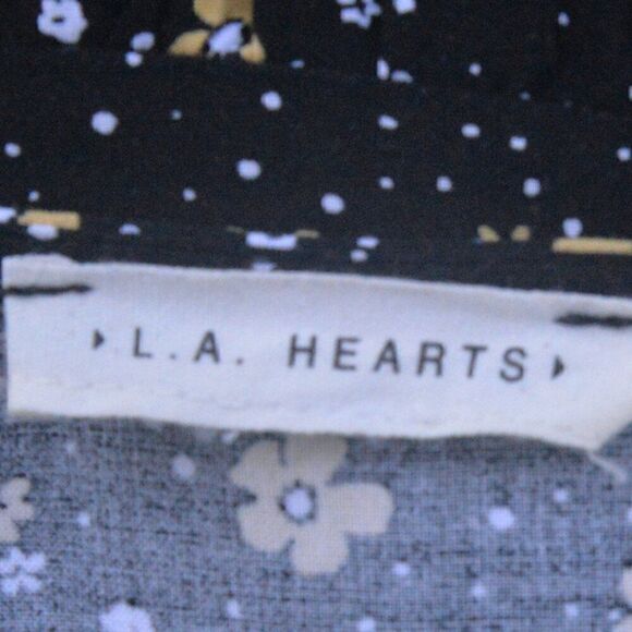 L.A. Hearts Rayo Ruffle Hem Dress Black Floral V-Neck - Picture 5 of 7